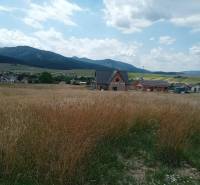 Plots - housing in Kunerad with a view of the surrounding mountains and village.