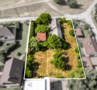 Plots - housing in Dobrohošť with plenty of greenery and adjacent roads, ideal for a family house.