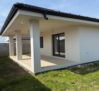 A family house in Galanta Košúty with a terrace and a grassy plot.