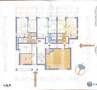 Floor plan of the apartment with the layout of rooms, bathrooms, and entrances on the floor.