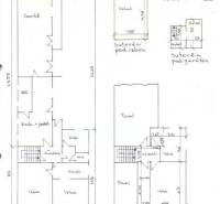 Floor plan of a family house with a basement, showing rooms and dimensions.