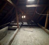 Attic on Lietavská Lúčka Street, possibility to convert into a spacious 3-room apartment.