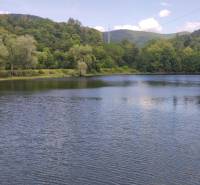 A river surrounded by forests in the Ružín area in Malá Lodina. The cottage offers relaxation in nature.
