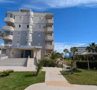 Five-story Bellavista building with balconies in Torrevieja on cl. Aquiles, studio apartment.