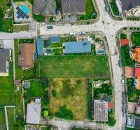 Aerial view of houses and gardens on Majerská Street in Nová Dedinka - Residential plots.