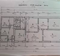 Floor plan of a family house with rooms and dimensions in Kolárovo. Display of multiple living areas.