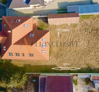 Aerial view of the building and property on Chrabrany Street in Topoľčany with a well.