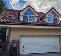 Family house on Mozartova Street in Bratislava - Staré Mesto with a double garage.