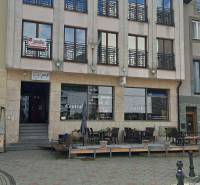 The building on Mostová Street in Ružomberok with a terrace and the Central café.