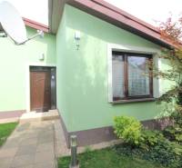 Entrance area to a family house on Nové Záhrady VII street, Bratislava - Ružinov.