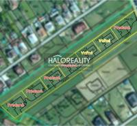 A map of residential plots in Udiča, some are sold, others are available.