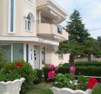 CROATIA - Apartment house on the outskirts of Zadar - DIKLO