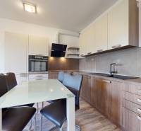 BORY sunny and pleasant 1 bedroom apartment with terrace and parking