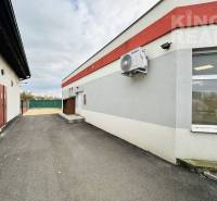 Space at the commercial premises on Štefánikova 267 in Palárikovo, with an extension and air conditioning.