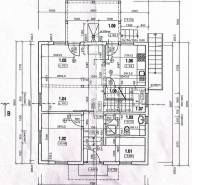 Ground floor plan of a family house with room labels and dimensions.