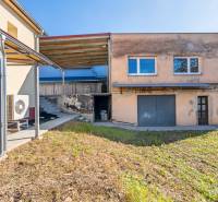 A family house in Lednické Rovne on Sklárska Street with a garden and a shelter.