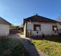 A family house on Malá Street in Svätý Peter with a garden and an access walkway.