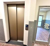 dubravka-1izbovy-byt-na-predaj-vytah