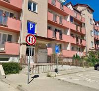 Apartment building on Dona Sandtner Street in Pezinok, suitable for a 2-room apartment.