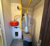 Heating with a boiler and piping in a family house, Plášťovce.