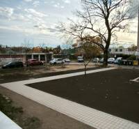 I'm sorry, I need the text you want translated in order to provide a translation.