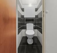 Prenájom prerobeného 1i bytu s balkónom a pivnicou v skvelej lokalite na Exnárovej ul. v Ružinove