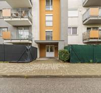 Entrance to the building, with balconies, on Mahulanka Street in Pezinok, suitable for a 2-room apartment.