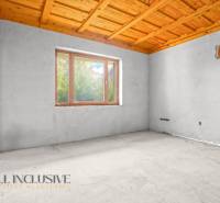 Sure, please provide the text you want translated into English.