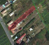 Lands - housing in Radnovce, shown are marked parcels and building plots.