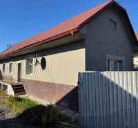 A family house on Varovecká Street in Družstevná pri Hornáde with a red metal roof.