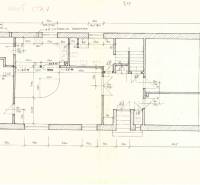 Ground floor plan of a family house with room layout and room dimensions.