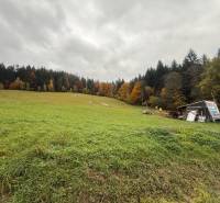 Green meadow surrounded by forests on the property - commercial on Čertov street, Lazy pod Makytou.