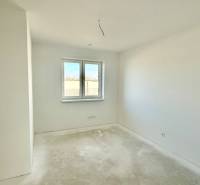 I'm sorry, I need the text you want to translate.