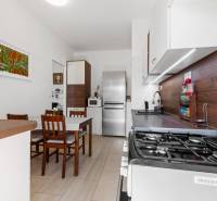 Kúpte si UNIKÁTNY 2i byt (MOŽNOSŤ 3i), LODŽIA, KLÍMA a VEĽKÁ PIVNICA