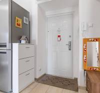 Kúpte si UNIKÁTNY 2i byt (MOŽNOSŤ 3i), LODŽIA, KLÍMA a VEĽKÁ PIVNICA