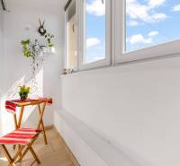 Kúpte si UNIKÁTNY 2i byt (MOŽNOSŤ 3i), LODŽIA, KLÍMA a VEĽKÁ PIVNICA