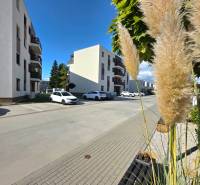 pohľad na bytový dom