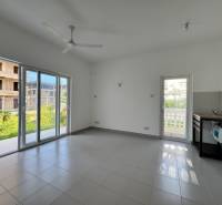 Modern One-Bedroom Apartment with Pool Access in Fumba Town