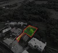 Plots - housing in Dlhé Pole, surrounded by nature and neighboring houses.