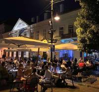 Evening atmosphere on Hlavná Street 74 in the Košice – Staré Mesto district. Gastro spaces.