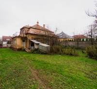 Family house on Partizánska Street in Bánovce nad Bebravou with a garden and an annex.