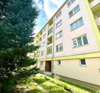 The exterior of the apartment building on Palárikova Street in Senica, ideal for a 3-room apartment.