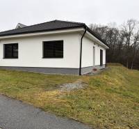 A family house on a quiet street in Ploské surrounded by greenery and grassy surroundings in Ploské.