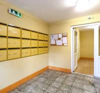 The entrance hall with mailboxes in a 2-room apartment on Matice Slovenskej in Prešov.