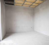 I'm sorry, I need the text you want translated in order to provide the translation. Could you please provide the text you would like translated into English?