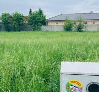 Grass and fences on a residential plot in Hviezdoslavov, Podháj area.