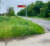 The road in Hviezdoslavov on Podháj Street leads to residential plots.