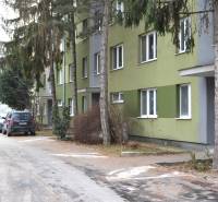 A 3-room apartment with parking is available on Gejzu Dusíka Street in Trnava.