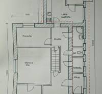 Floor plan of a family house with rooms, kitchen, study, and bathroom.