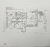House layout: bedroom, rooms, bathroom, kitchen, terrace. Plots - living.